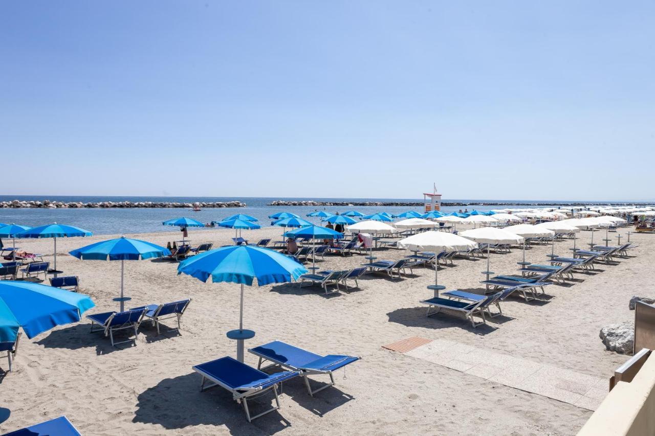 Hotel Primavera Sul Mare Lido Di Savio Ngoại thất bức ảnh