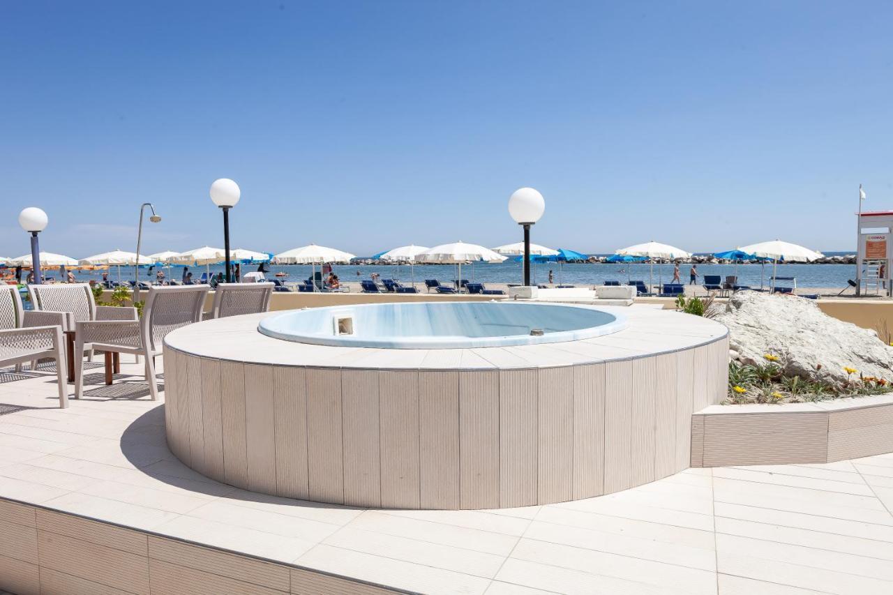 Hotel Primavera Sul Mare Lido Di Savio Ngoại thất bức ảnh