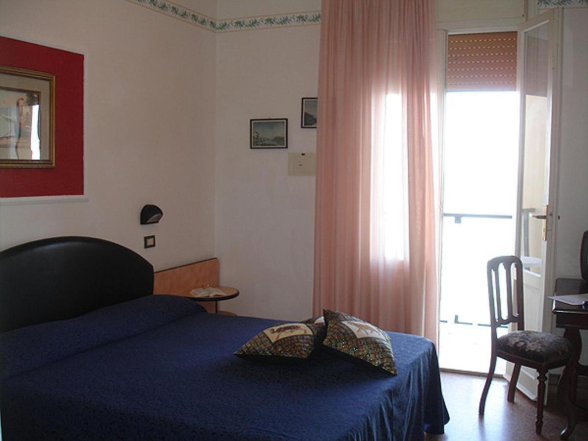 Hotel Primavera Sul Mare Lido Di Savio Ngoại thất bức ảnh