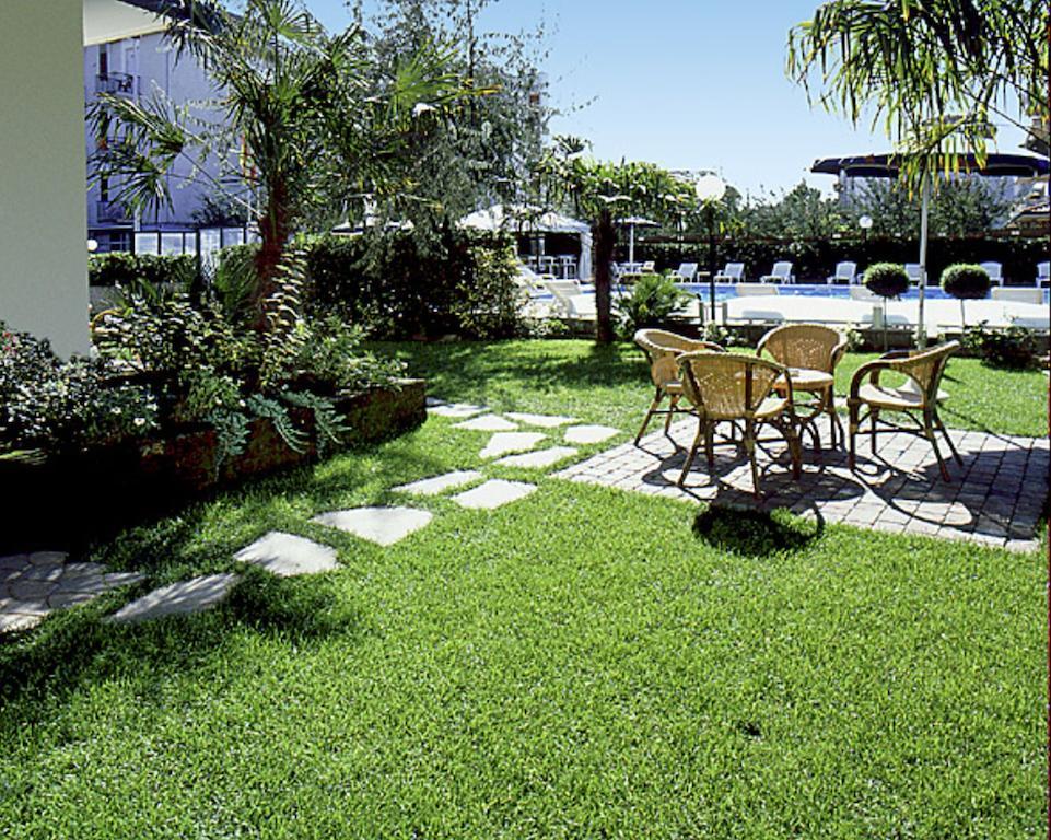 Hotel Primavera Sul Mare Lido Di Savio Ngoại thất bức ảnh