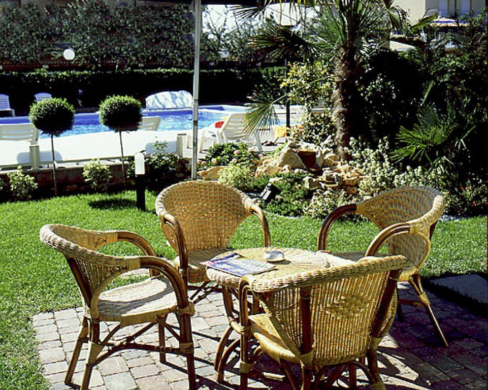Hotel Primavera Sul Mare Lido Di Savio Ngoại thất bức ảnh