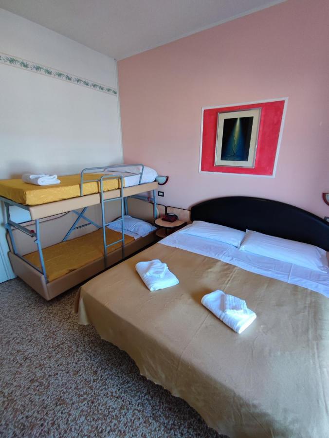 Hotel Primavera Sul Mare Lido Di Savio Ngoại thất bức ảnh