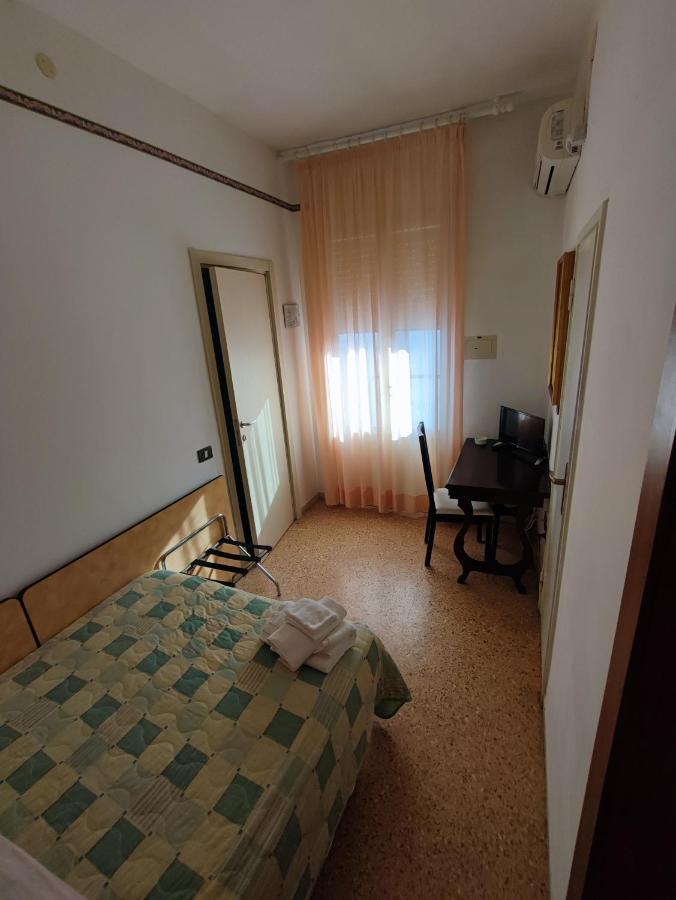 Hotel Primavera Sul Mare Lido Di Savio Ngoại thất bức ảnh