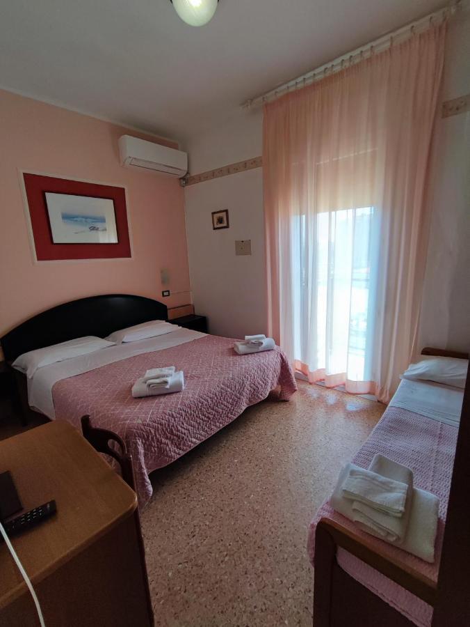 Hotel Primavera Sul Mare Lido Di Savio Ngoại thất bức ảnh
